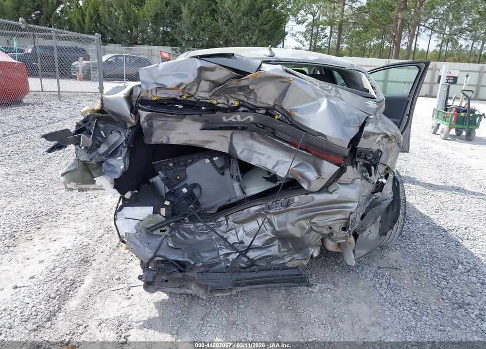 2025 KIA K4 LXS VIN: 3KPFT4DE9SE022488