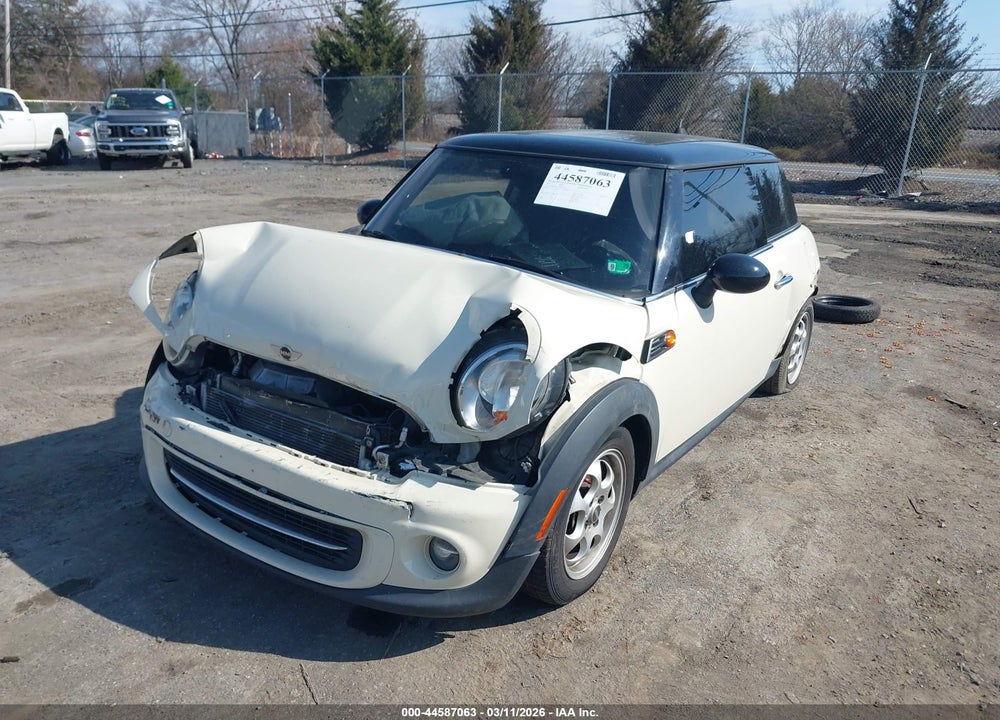 2013 MINI HARDTOP COOPER VIN: WMWSU3C5XDT688113