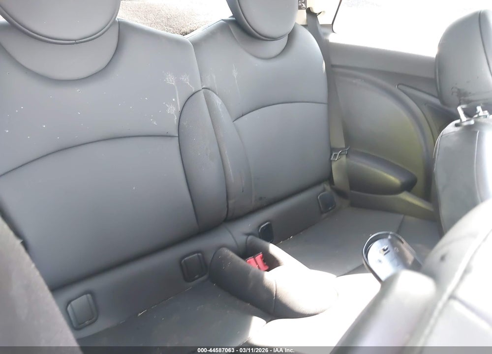 2013 MINI HARDTOP COOPER VIN: WMWSU3C5XDT688113