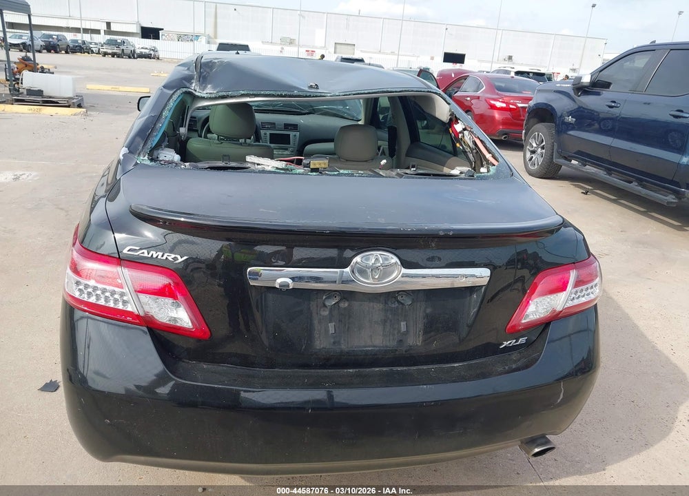 2011 TOYOTA CAMRY XLE VIN: 4T4BF3EK2BR162082
