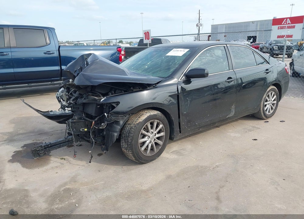 2011 TOYOTA CAMRY XLE VIN: 4T4BF3EK2BR162082