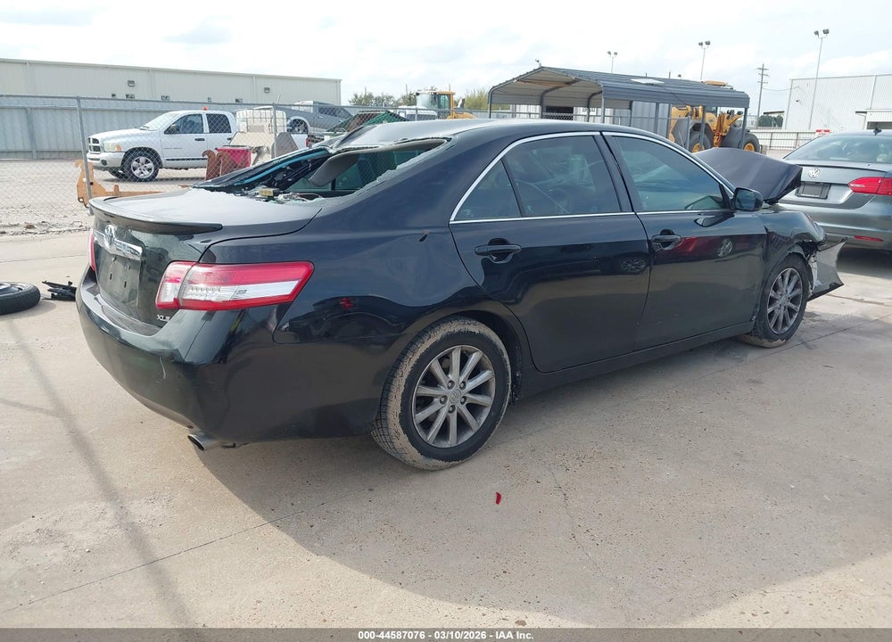 2011 TOYOTA CAMRY XLE VIN: 4T4BF3EK2BR162082