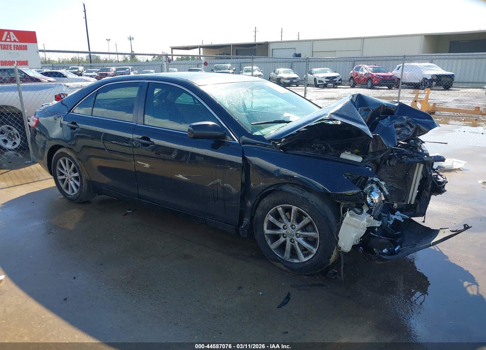 2011 TOYOTA CAMRY XLE VIN: 4T4BF3EK2BR162082