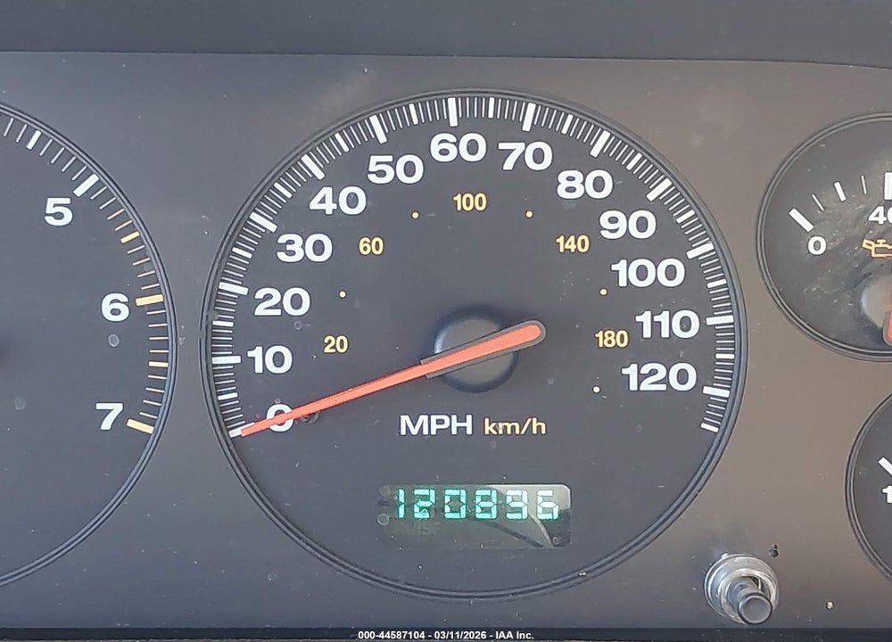 2000 JEEP GRAND CHEROKEE LAREDO VIN: 1J4G248S0YC144626