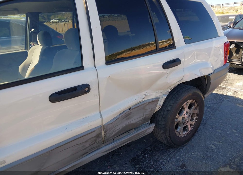 2000 JEEP GRAND CHEROKEE LAREDO VIN: 1J4G248S0YC144626