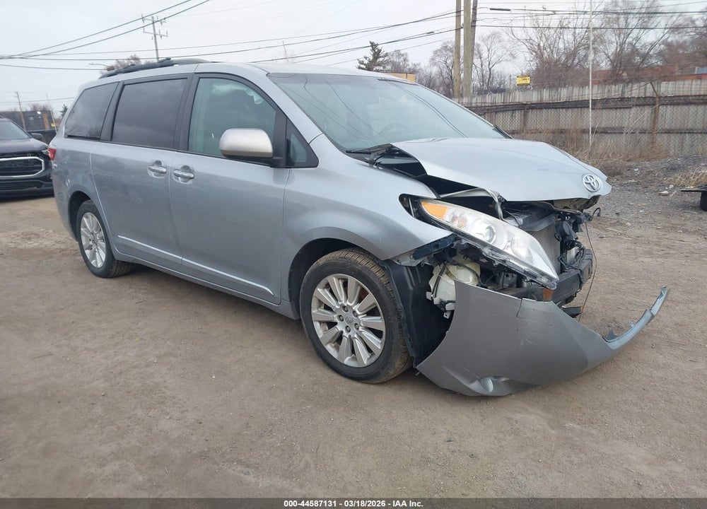 2015 TOYOTA SIENNA XLE 7 PASSENGER VIN: 5TDDK3DC3FS105803