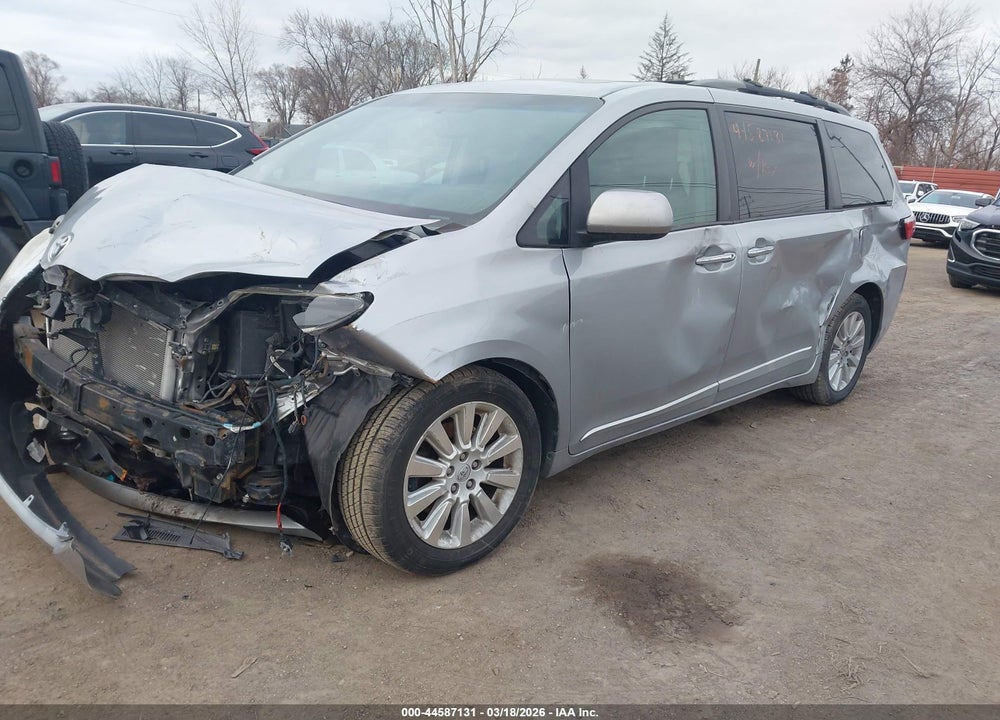 2015 TOYOTA SIENNA XLE 7 PASSENGER VIN: 5TDDK3DC3FS105803