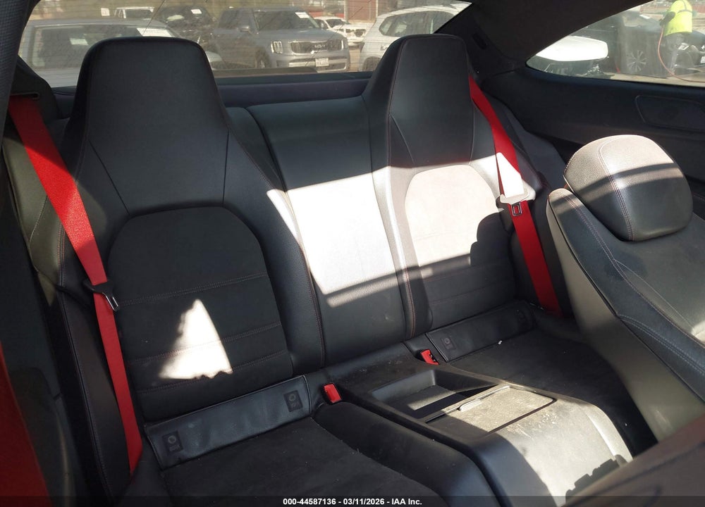 2014 MERCEDES-BENZ C CLASS VIN: WDDGJ4HB8EG183709