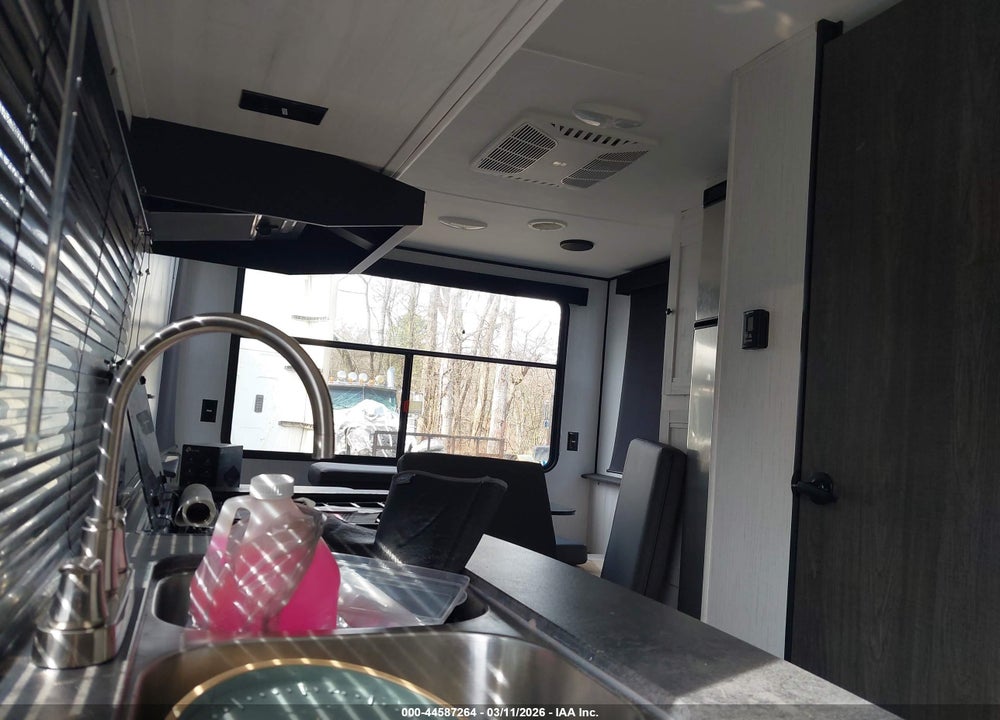 2022 HEARTLAND TRAILRU VIN: 5SFEB2623NE479977
