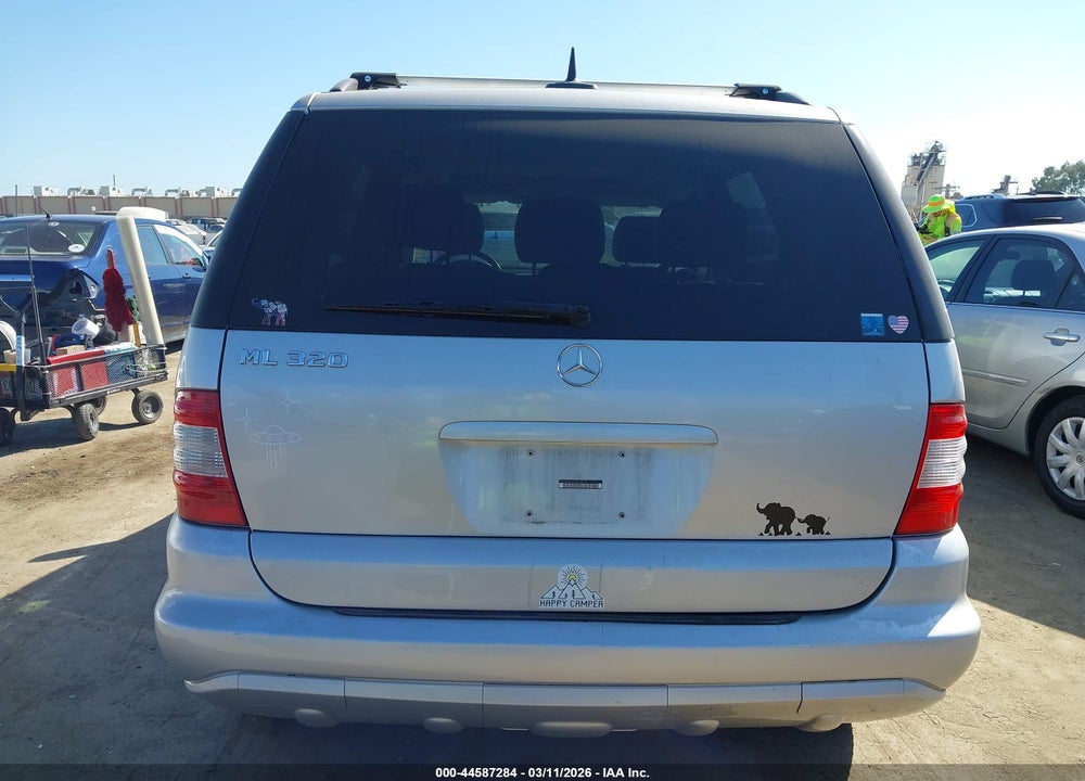 2002 MERCEDES-BENZ ML 320 VIN: 4JGAB54E62A313015