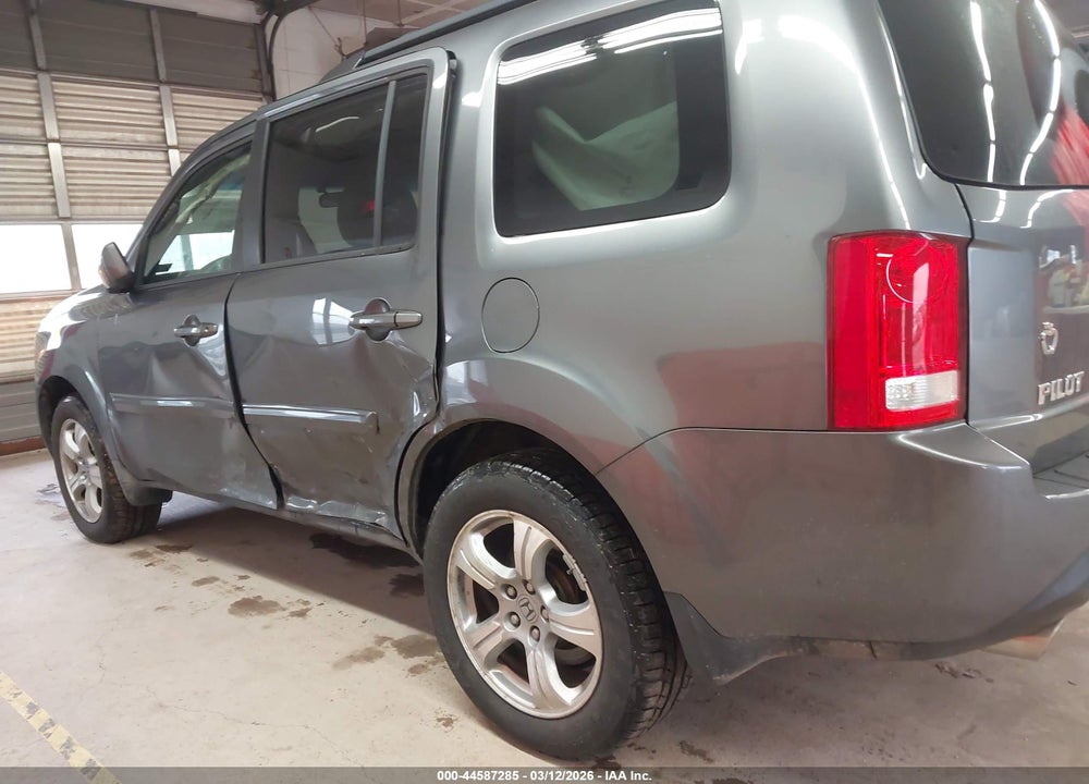 2012 HONDA PILOT EX VIN: 5FNYF4H42CB052705
