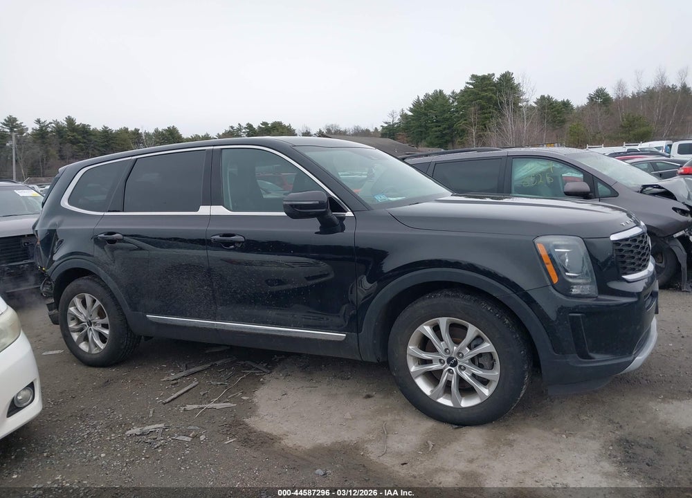 2022 KIA TELLURIDE LX VIN: 5XYP2DHCXNG241788