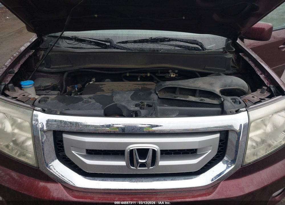 2011 HONDA PILOT EX-L VIN: 5FNYF4H58BB047368