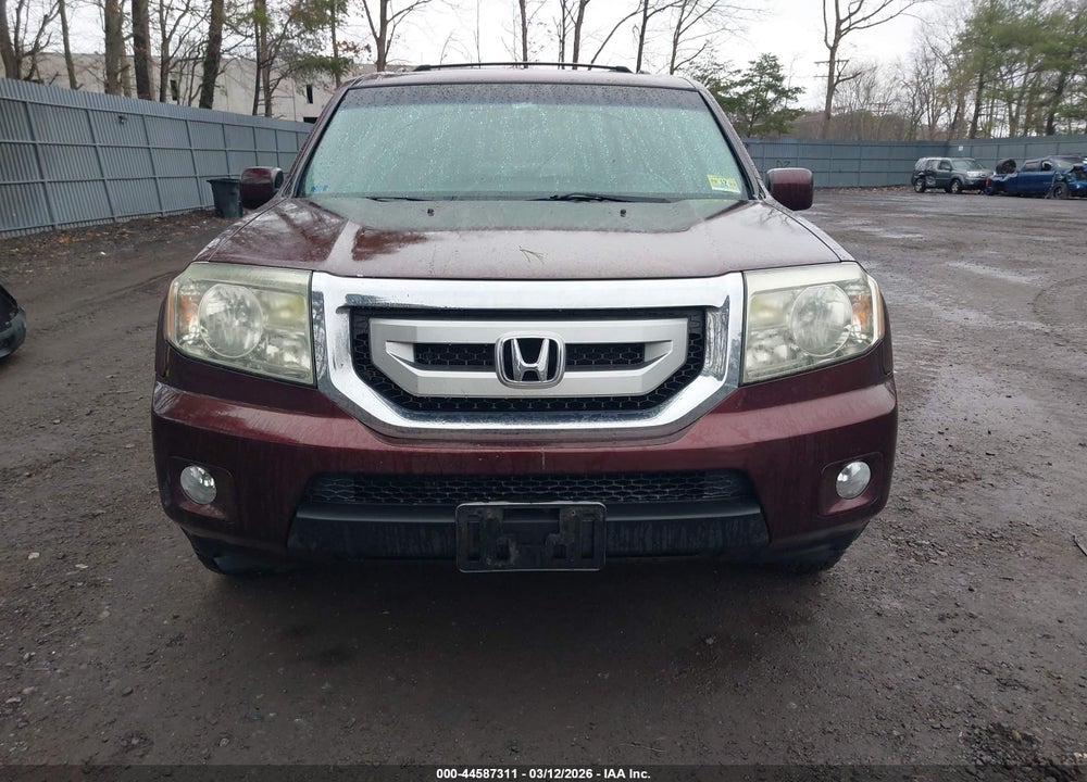 2011 HONDA PILOT EX-L VIN: 5FNYF4H58BB047368