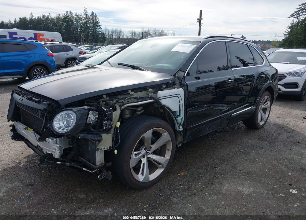 2018 BENTLEY BENTAYGA ACTIVITY EDITION/BLACK EDITION/MULLINER/ONYX EDITION/W12 VIN: SJAAC4ZV5JC019453
