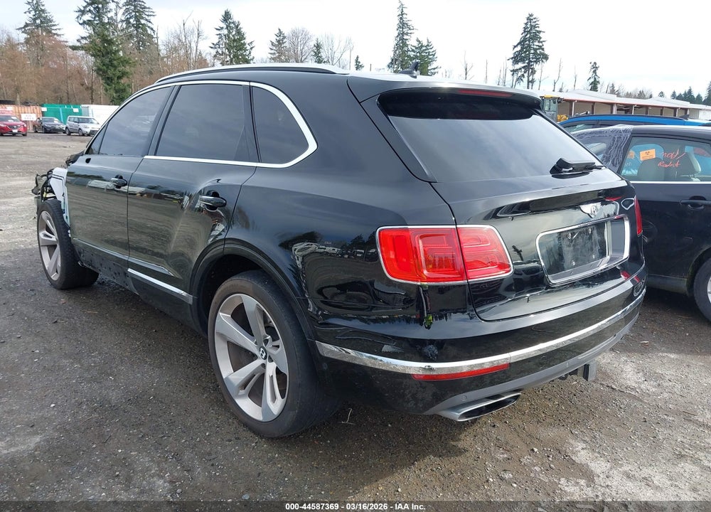 2018 BENTLEY BENTAYGA ACTIVITY EDITION/BLACK EDITION/MULLINER/ONYX EDITION/W12 VIN: SJAAC4ZV5JC019453