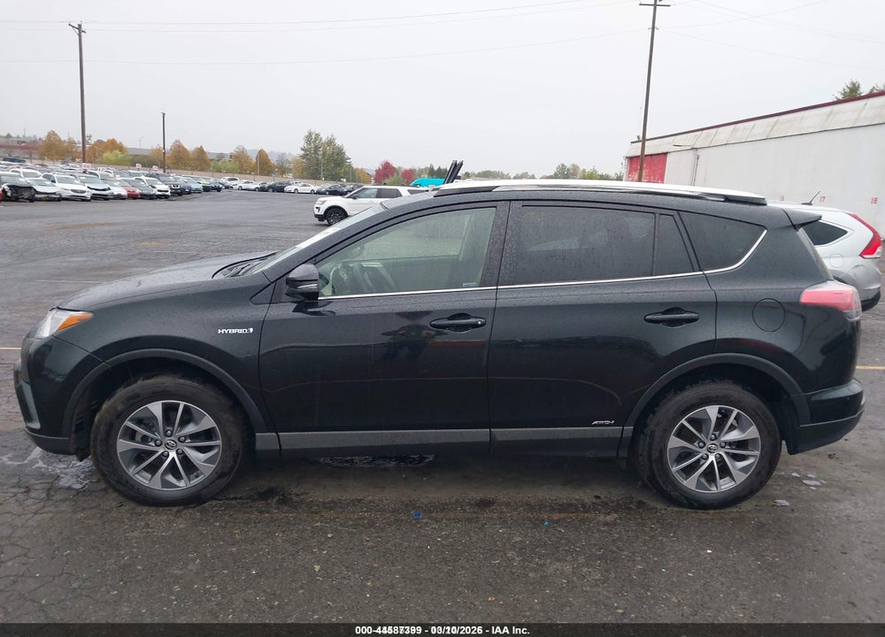 2016 TOYOTA RAV4 HYBRID XLE VIN: JTMRJREV5GD059268
