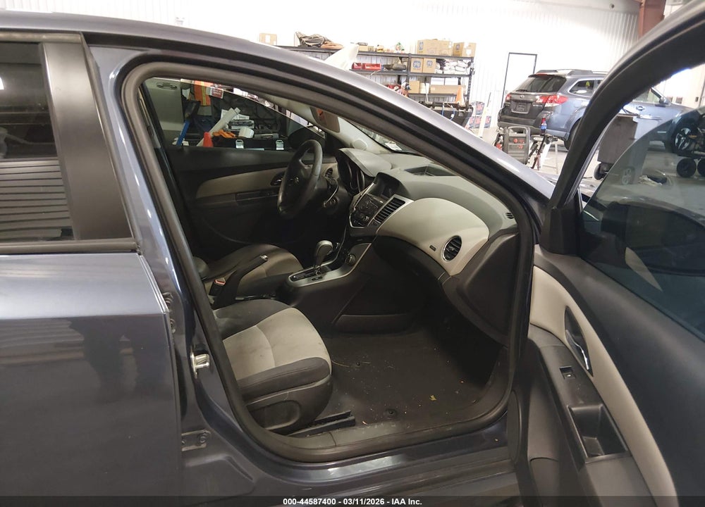 2014 CHEVROLET CRUZE LS AUTO VIN: 1G1PA5SHXE7257086