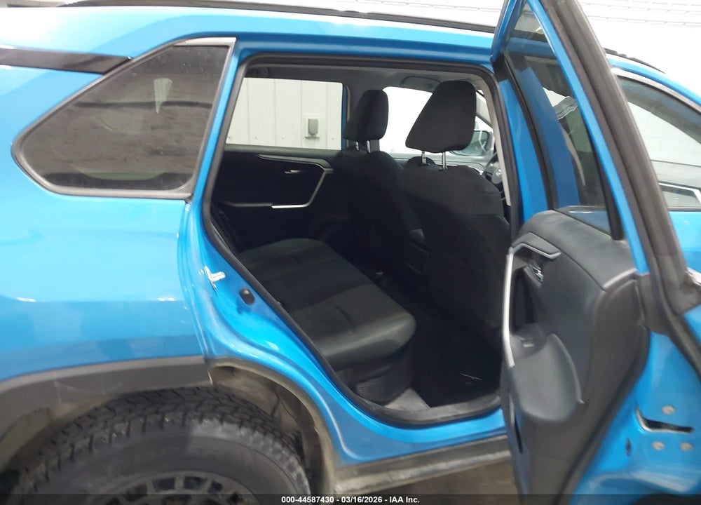 2021 TOYOTA RAV4 HYBRID XLE VIN: 2T3R6RFV0MW015077