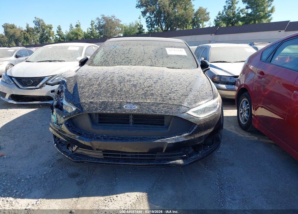 2017 FORD FUSION ENERGI SE LUXURY VIN: 3FA6P0PU3HR329873