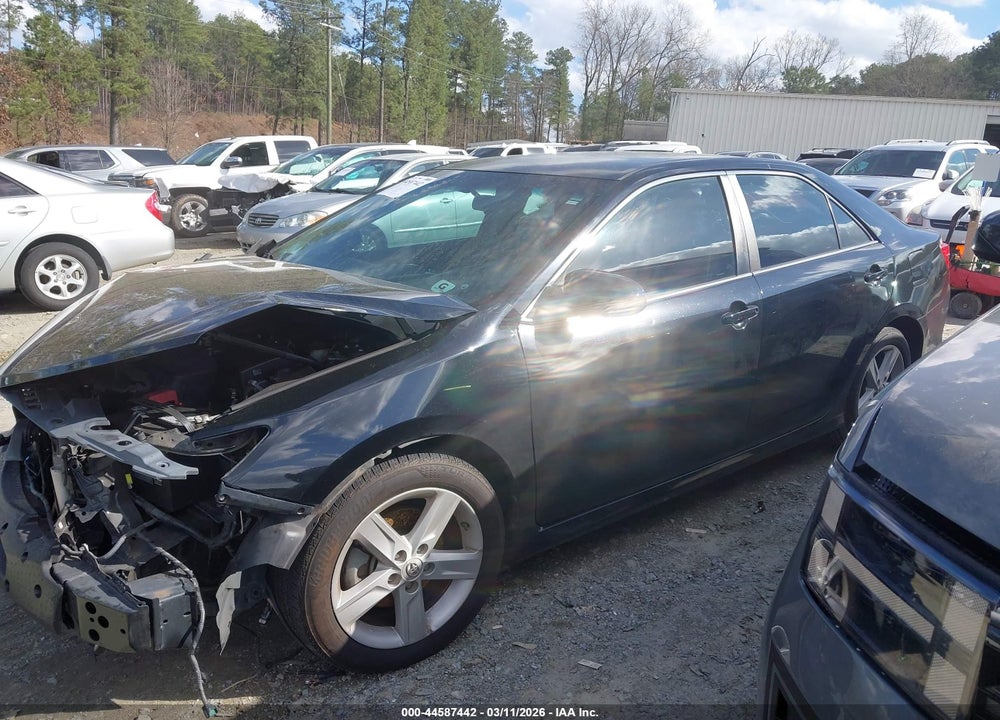 2014 TOYOTA CAMRY SE VIN: 4T1BF1FK0EU439443