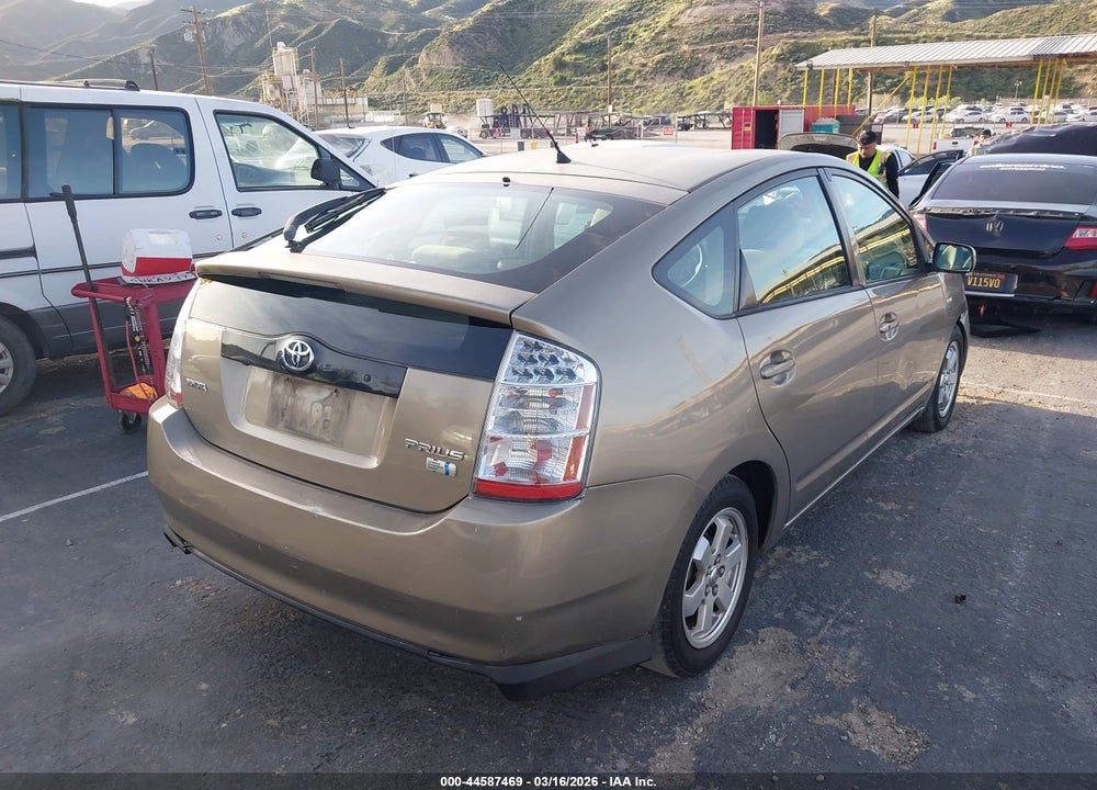 2006 TOYOTA PRIUS VIN: JTDKB20U267506107