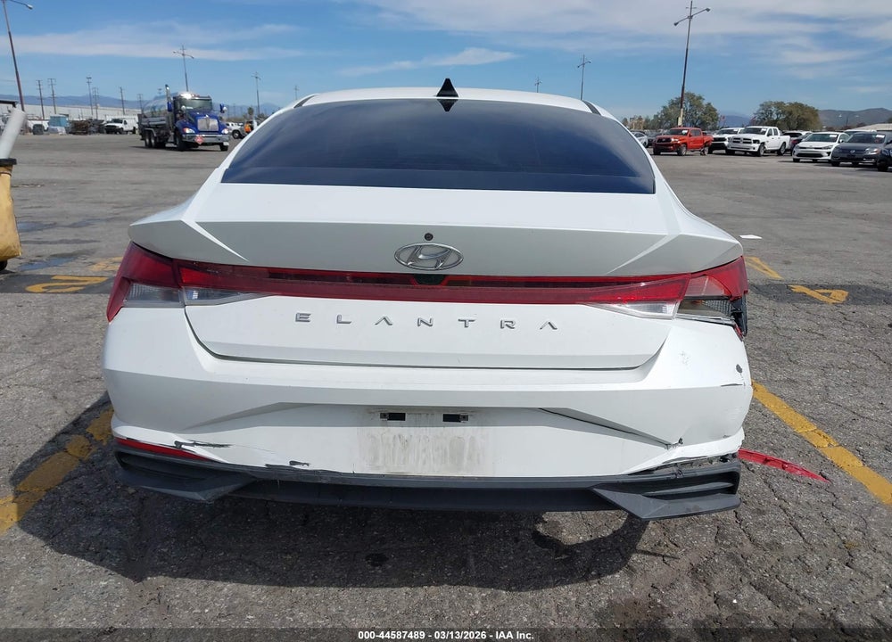 2021 HYUNDAI ELANTRA SEL VIN: 5NPLM4AG8MH001734