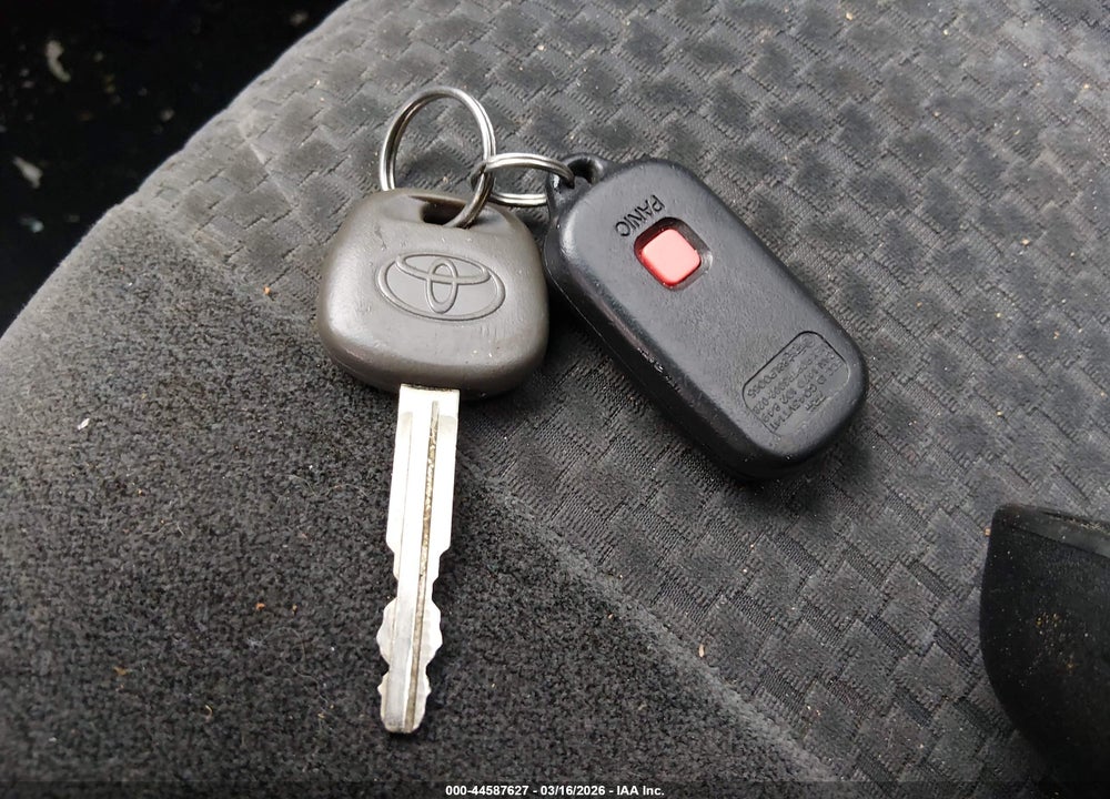 2006 TOYOTA COROLLA S VIN: 1NXBR32E26Z718896