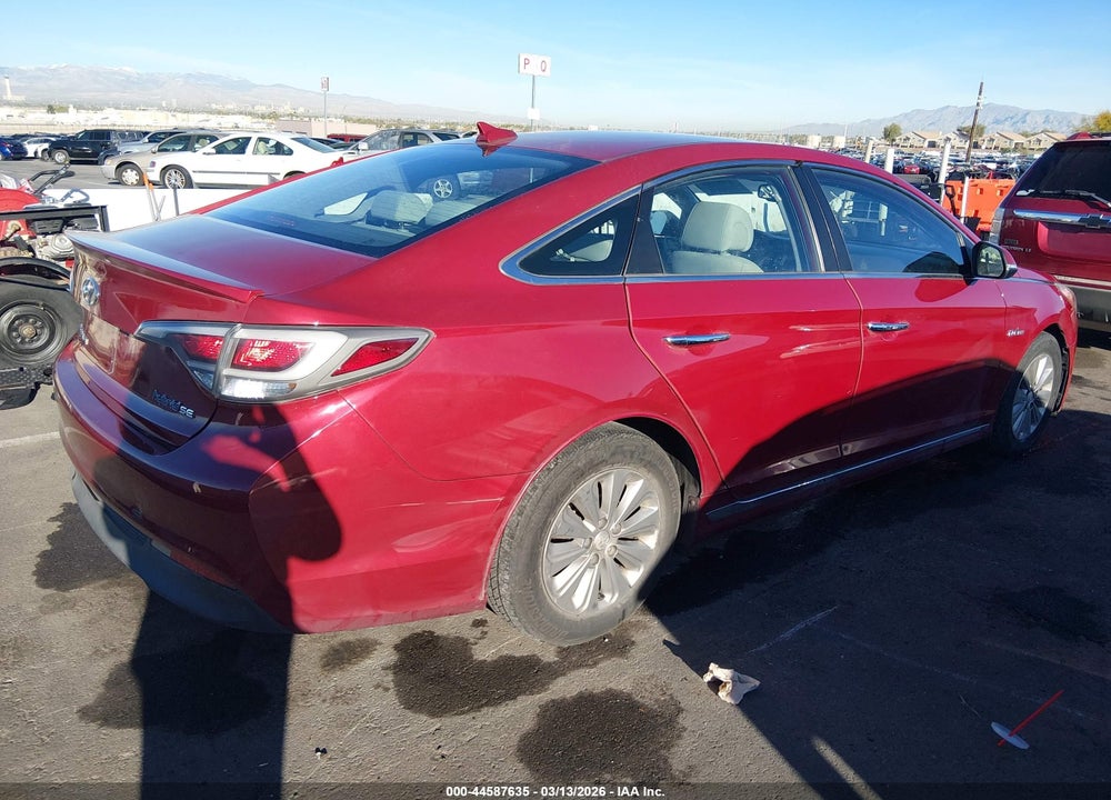 2016 HYUNDAI SONATA HYBRID SE VIN: KMHE24L19GA040976