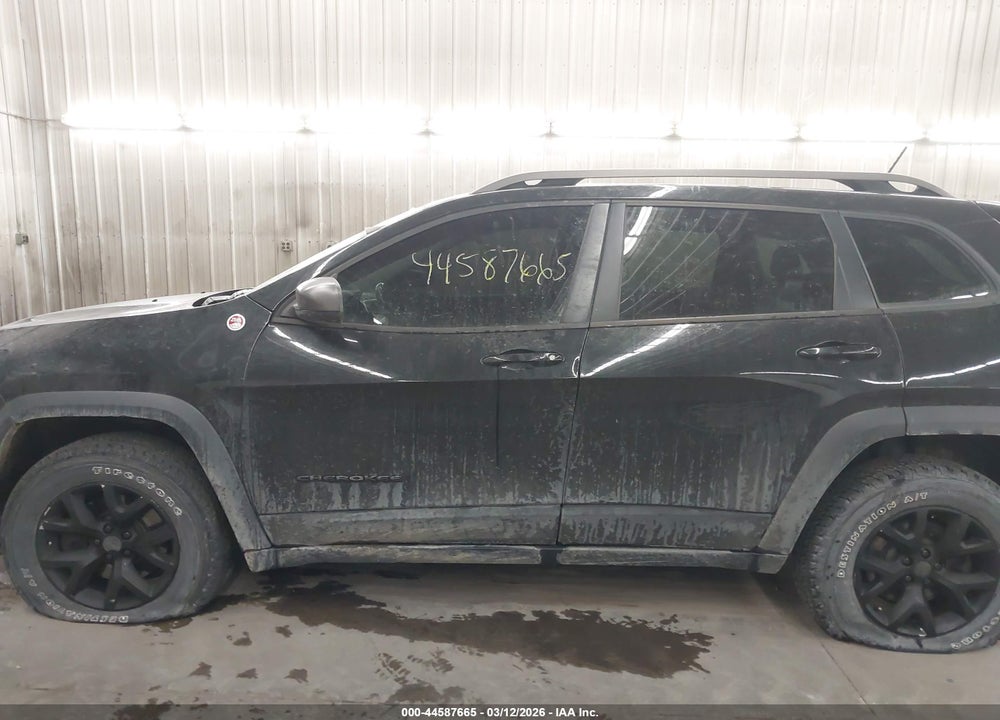 2015 JEEP CHEROKEE TRAILHAWK VIN: 1C4PJMBSXFW654365
