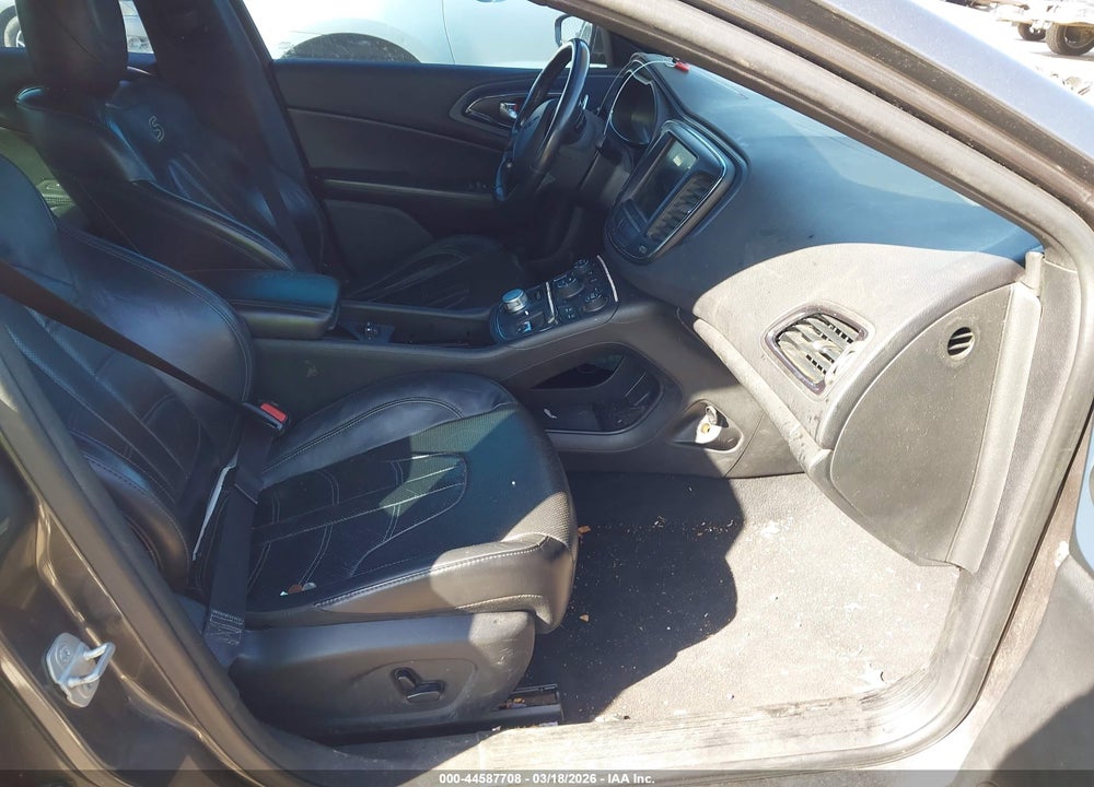 2015 CHRYSLER 200 S VIN: 1C3CCCDG6FN589407