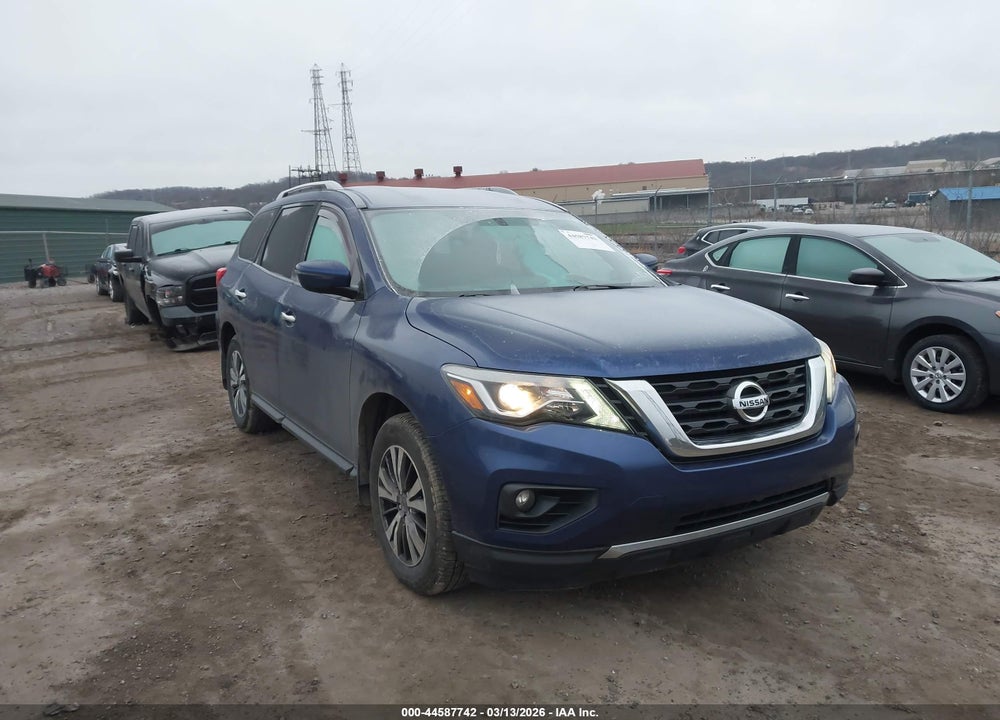 2017 NISSAN PATHFINDER SV VIN: 5N1DR2MM7HC635237