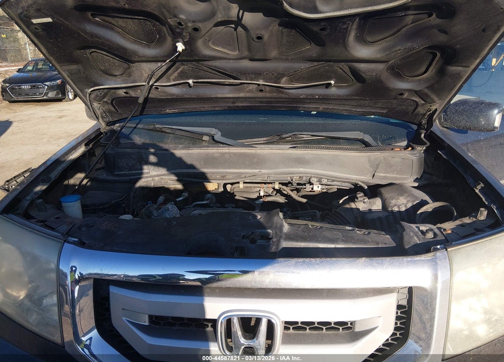 2010 HONDA PILOT TOURING VIN: 5FNYF4H83AB025349