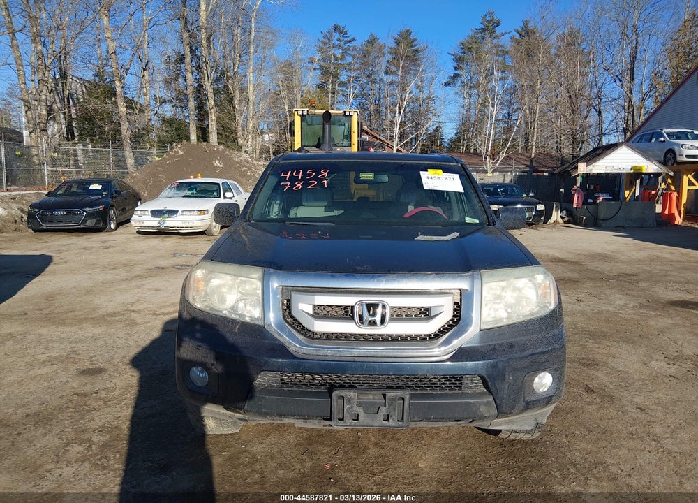 2010 HONDA PILOT TOURING VIN: 5FNYF4H83AB025349
