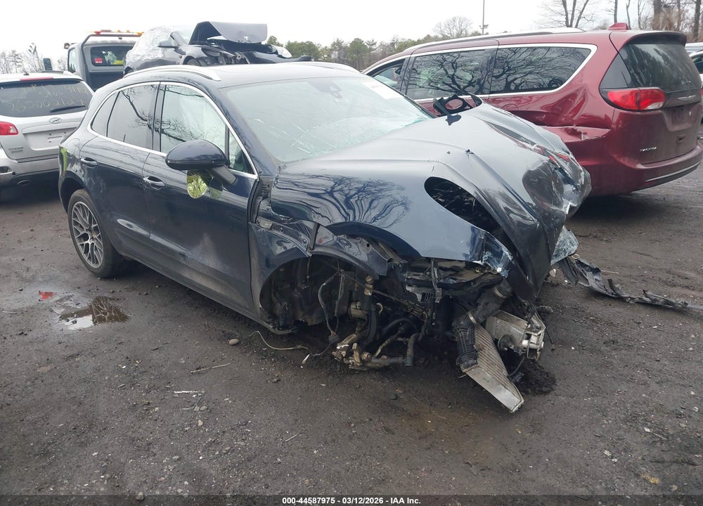 2017 PORSCHE MACAN S VIN: WP1AB2A56HLB11343