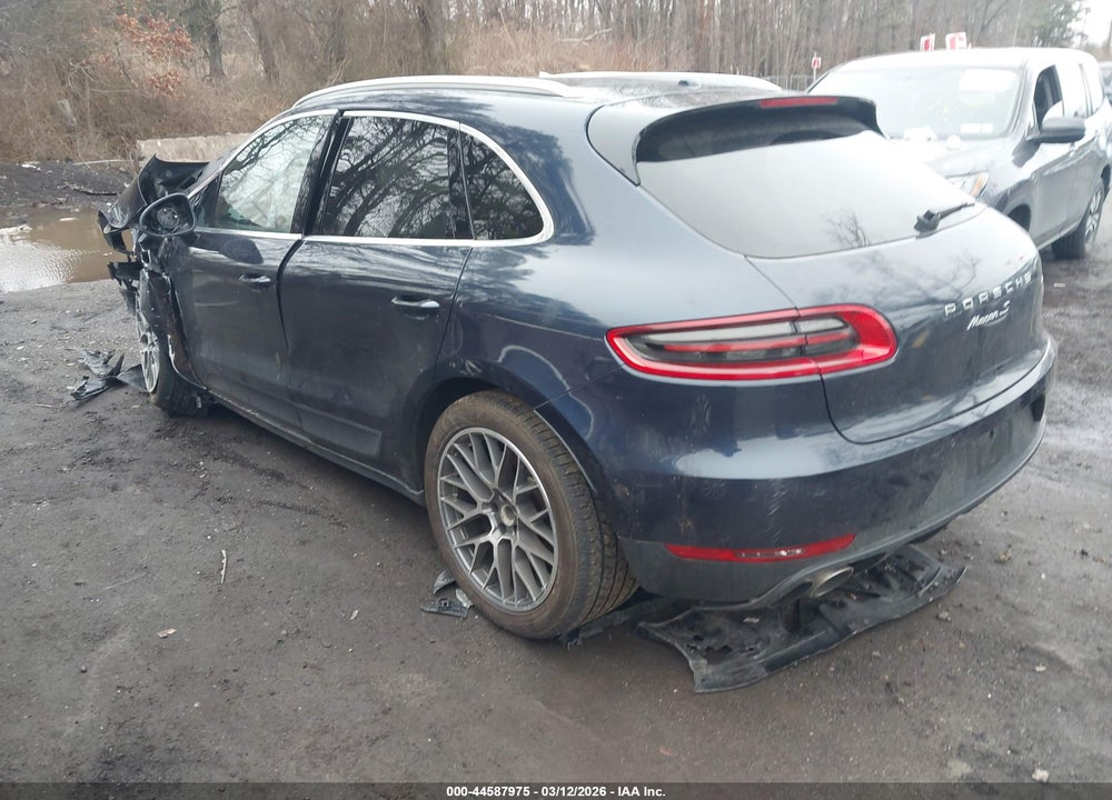 2017 PORSCHE MACAN S VIN: WP1AB2A56HLB11343