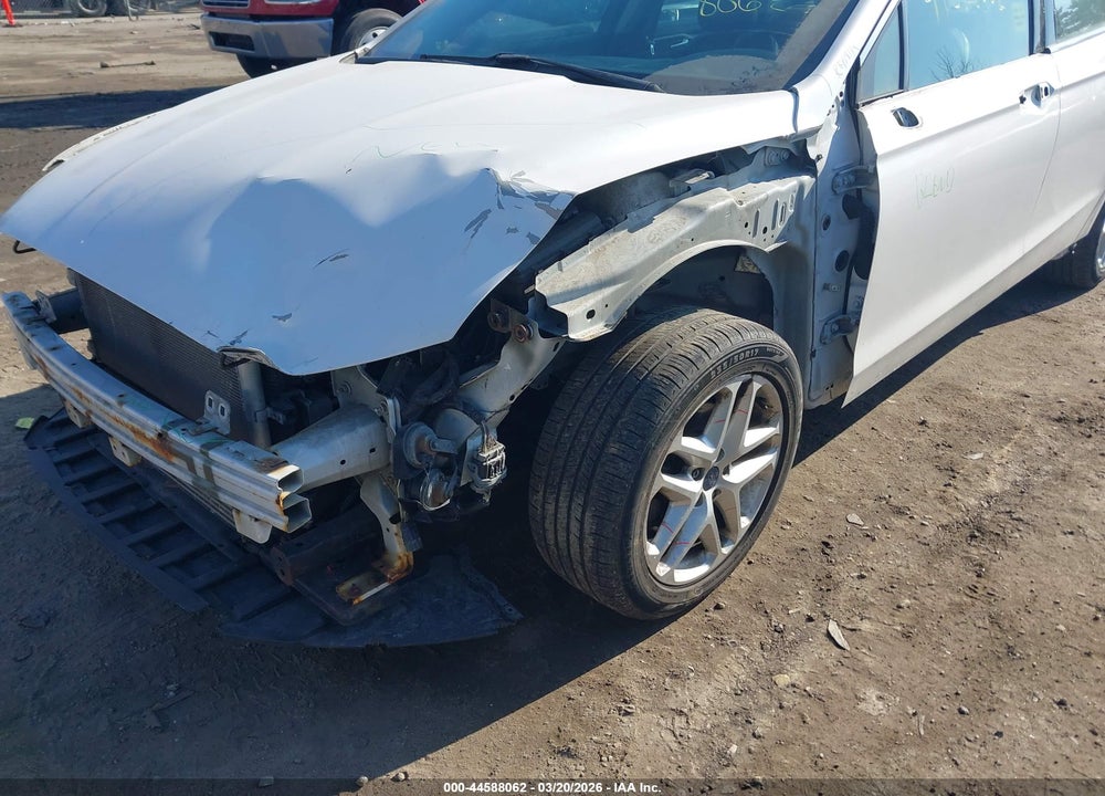 2013 FORD FUSION SE VIN: 3FA6P0HR1DR121690