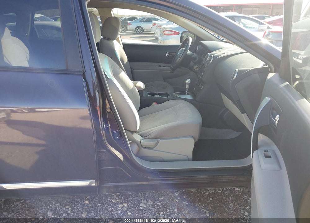 2013 NISSAN ROGUE S VIN: JN8AS5MVXDW660586