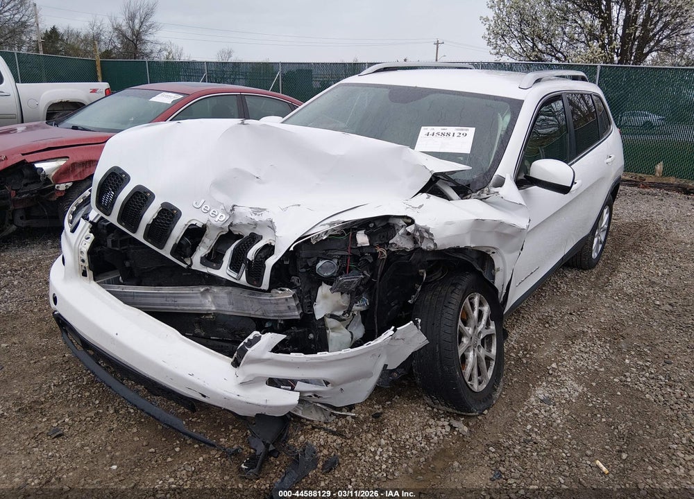 2015 JEEP CHEROKEE LATITUDE VIN: 1C4PJLCB3FW611589