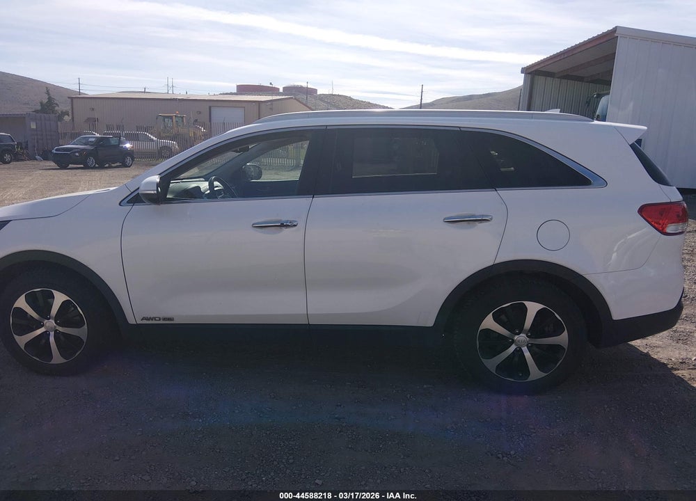 2017 KIA SORENTO 3.3L EX VIN: 5XYPHDA50HG271476
