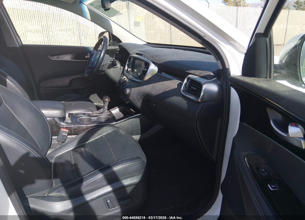 2017 KIA SORENTO 3.3L EX VIN: 5XYPHDA50HG271476