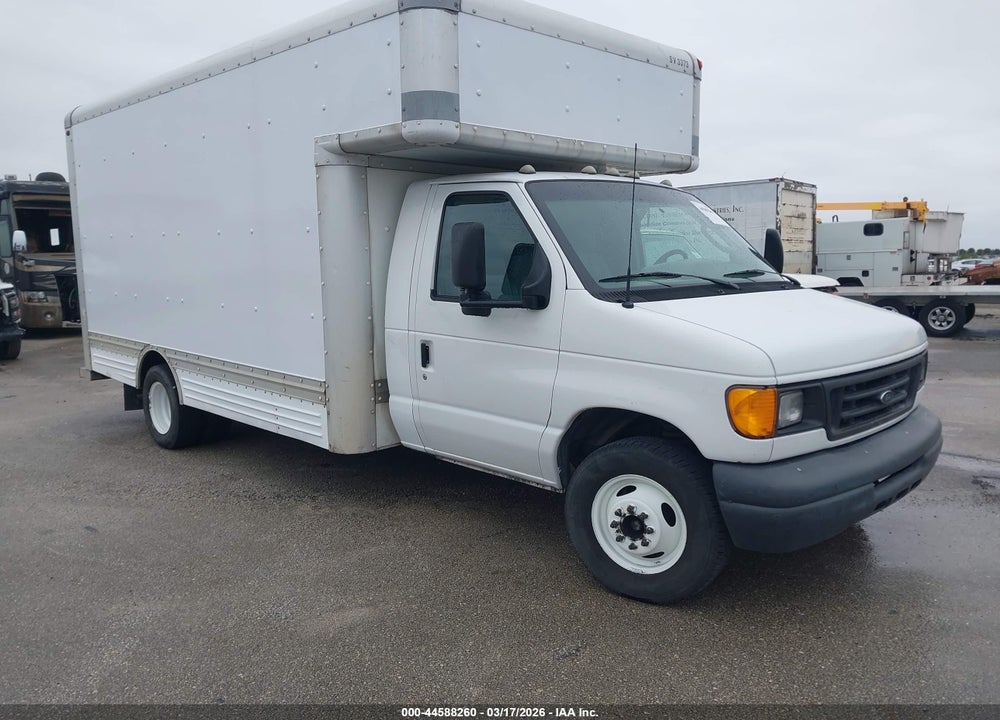 2007 FORD E-450 CUTAWAY VIN: 1FDXE45SX7DA17825
