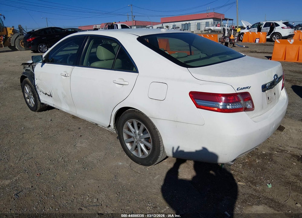 2011 TOYOTA CAMRY XLE V6 VIN: JTNBK3EK8B3051676