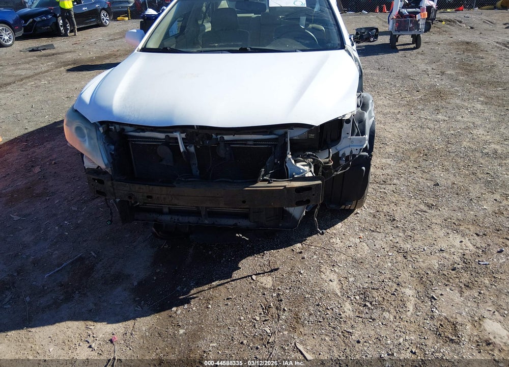 2011 TOYOTA CAMRY XLE V6 VIN: JTNBK3EK8B3051676