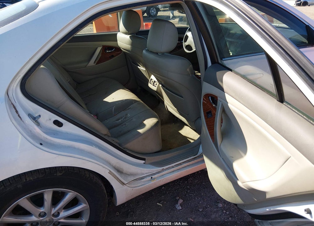 2011 TOYOTA CAMRY XLE V6 VIN: JTNBK3EK8B3051676