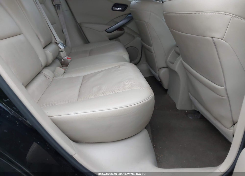 2013 ACURA RDX VIN: 5J8TB3H52DL013072