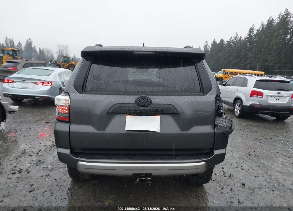 2022 TOYOTA 4RUNNER TRD OFF ROAD PREMIUM VIN: JTERU5JR7N5992214