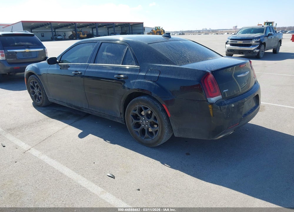 2019 CHRYSLER 300 TOURING AWD VIN: 2C3CCARG9KH581205