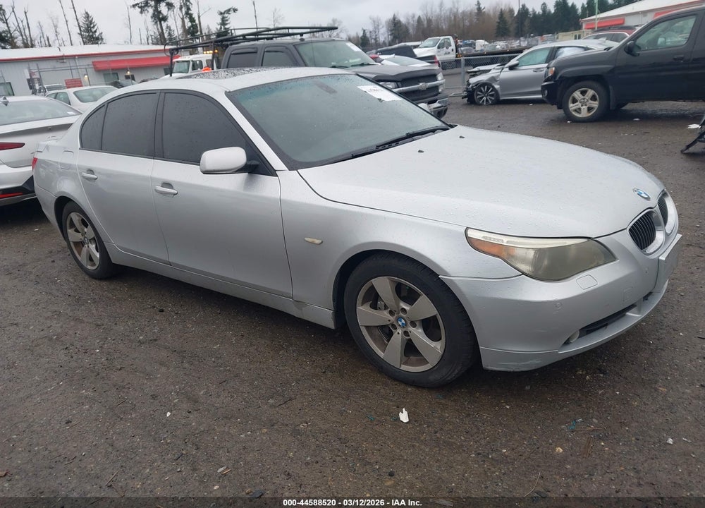 2007 BMW 530XI VIN: WBANF73527CU26489