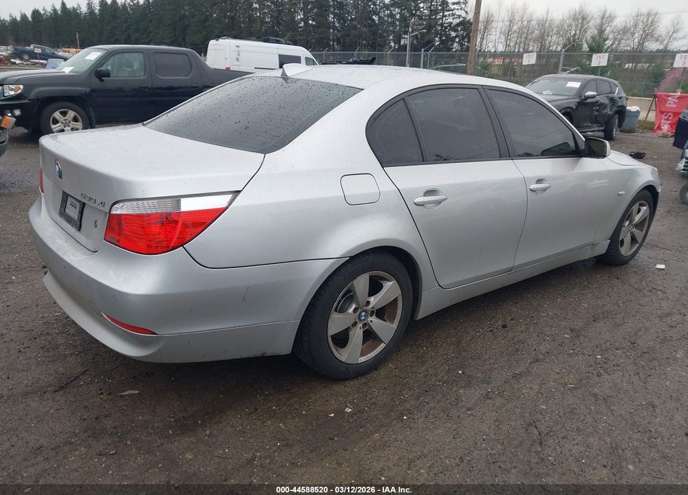 2007 BMW 530XI VIN: WBANF73527CU26489